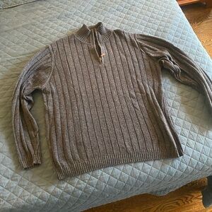 Men’s XL Oscar De La Renta sweater, used